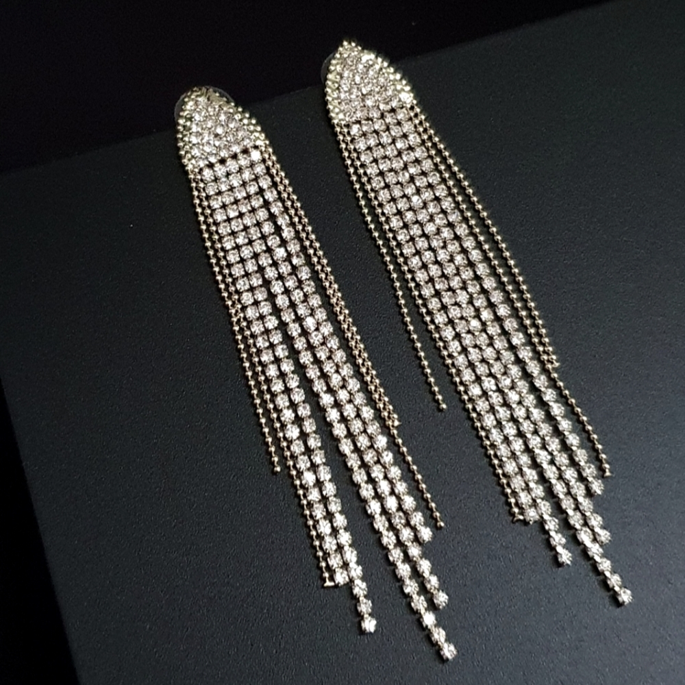 New Silver Beaded Tassel Bling Dangle Earrings - Picture 2 of 4